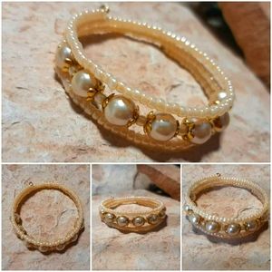 Creamy memory wire bracelet